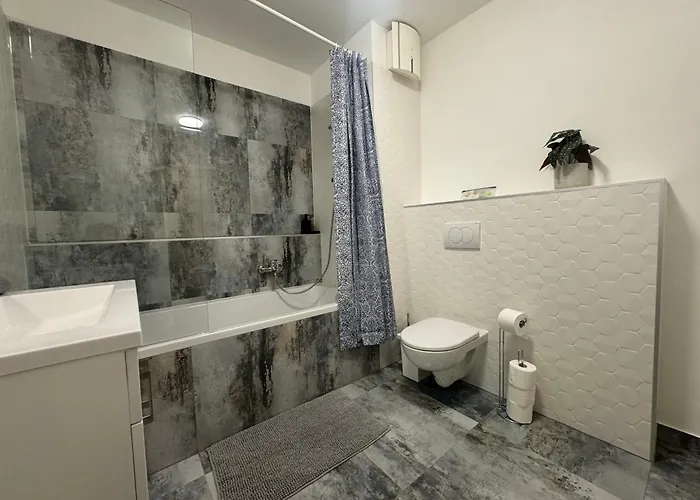 Bp-est Cp Apartament